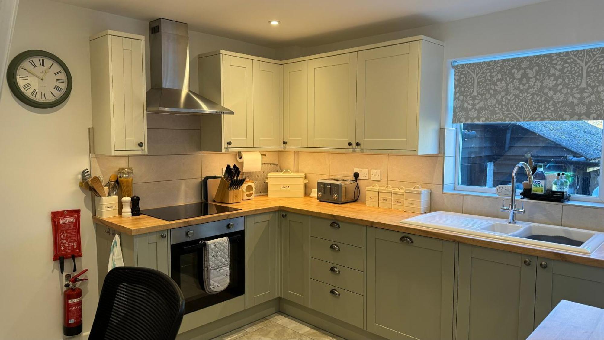3 Bed Spa Cottage Southwater Exterior foto